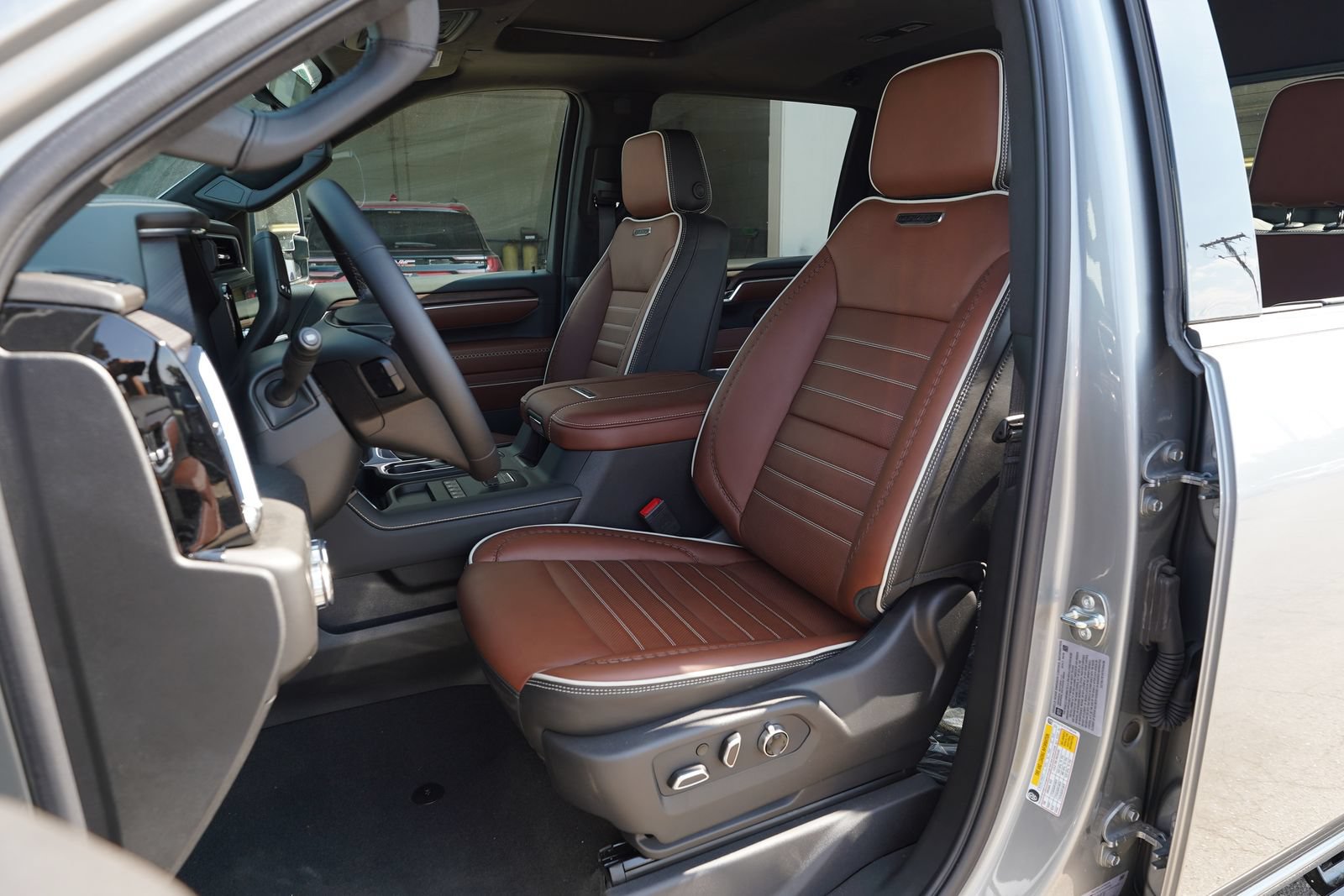 New 2026 GMC Sierra 3500 Denali Ultimate AWD/4WD image 18