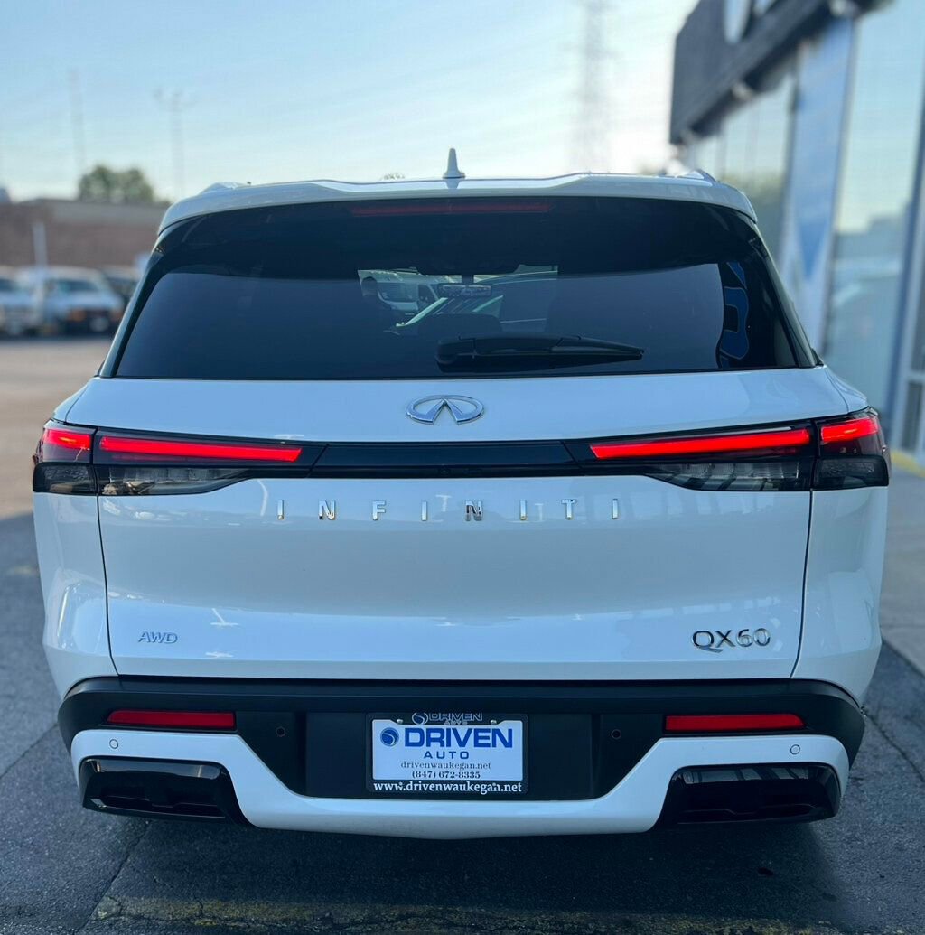 Used 2024 INFINITI QX60 Luxe w/ Vision Package image 5