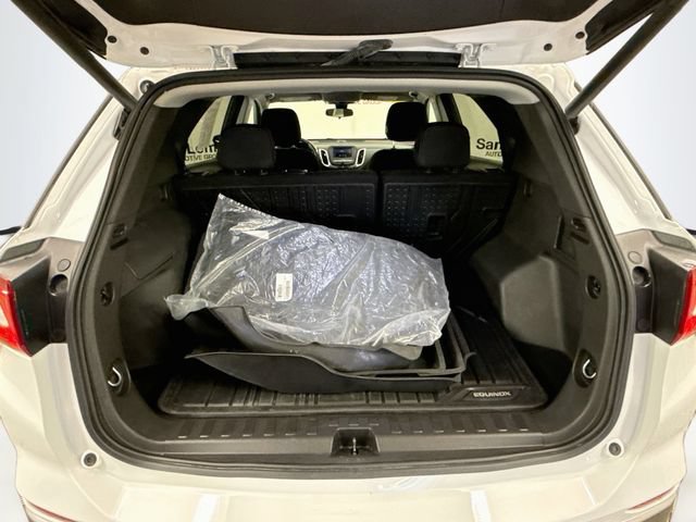 Used 2021 Chevrolet Equinox LT FWD image 25