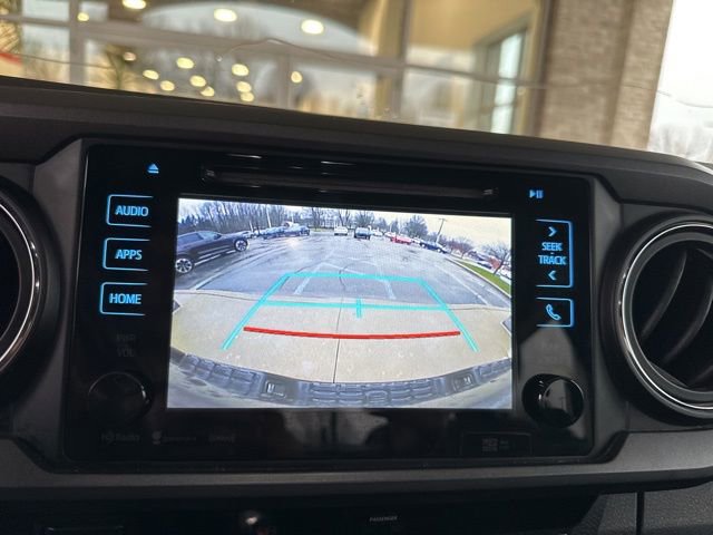 Used 2017 Toyota Tacoma TRD Sport w/ Tow Package (A/T) image 21