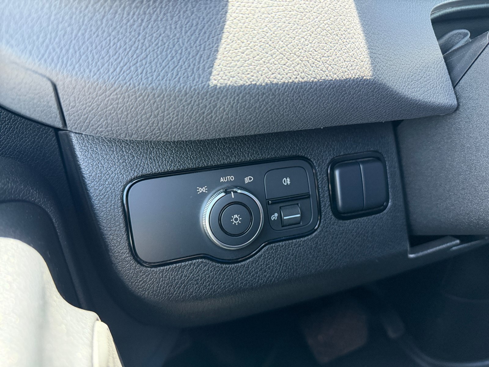 Used 2025 Mercedes-Benz Sprinter 2500 image 23
