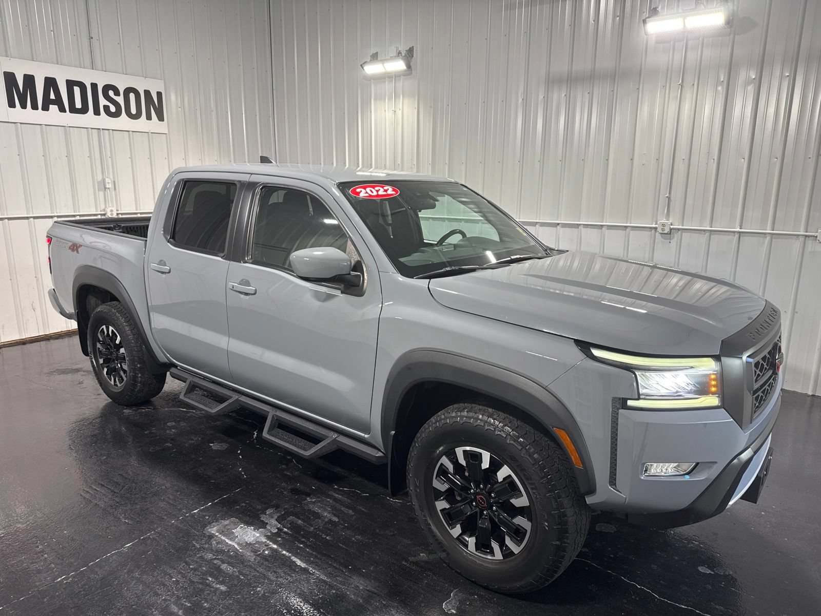 Used 2022 Nissan Frontier PRO-4X w/ Off-Road Protection Package AWD/4WD image 6