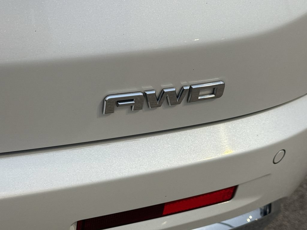 Certified 2018 GMC Acadia Denali w/ Technology Package AWD/4WD image 8
