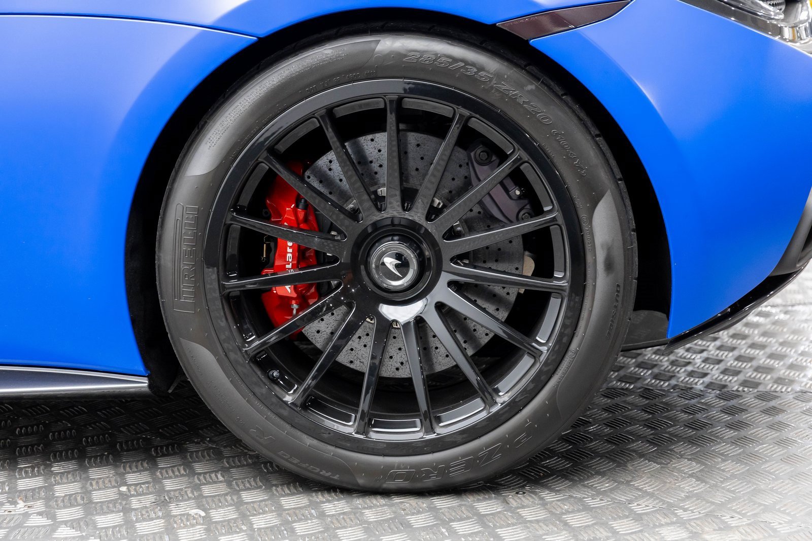 Used 2020 McLaren 620R RWD image 44