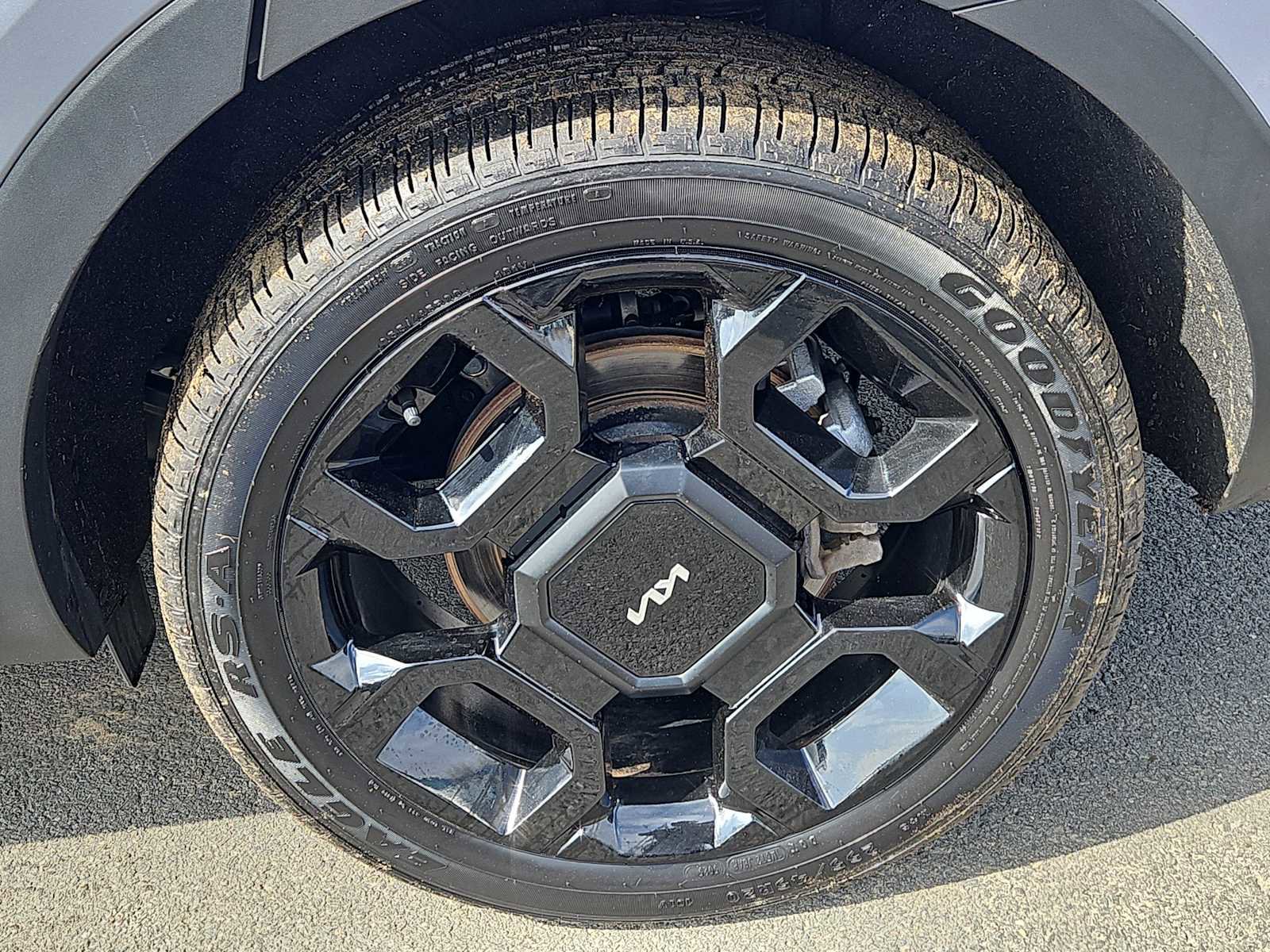 Used 2024 Kia Sorento SX Prestige w/ Sage Leather Package image 8