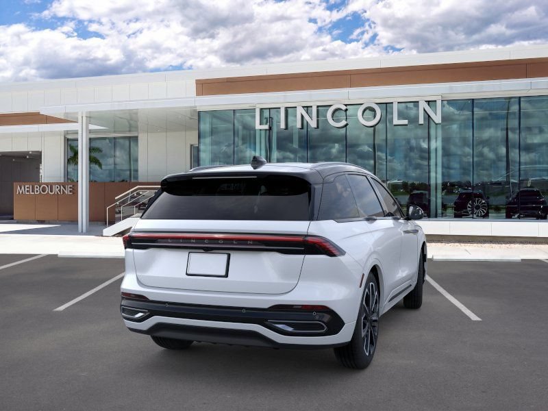 New 2026 Lincoln Nautilus Reserve AWD/4WD image 8