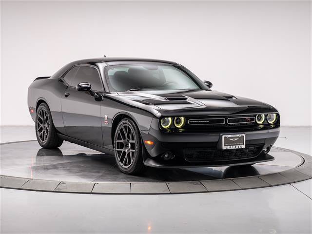 Used 2016 Dodge Challenger R/T Scat Pack RWD image 7