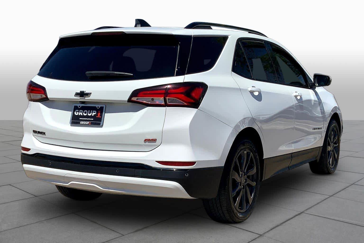 Used 2024 Chevrolet Equinox RS w/ RS Leather Package FWD image 13