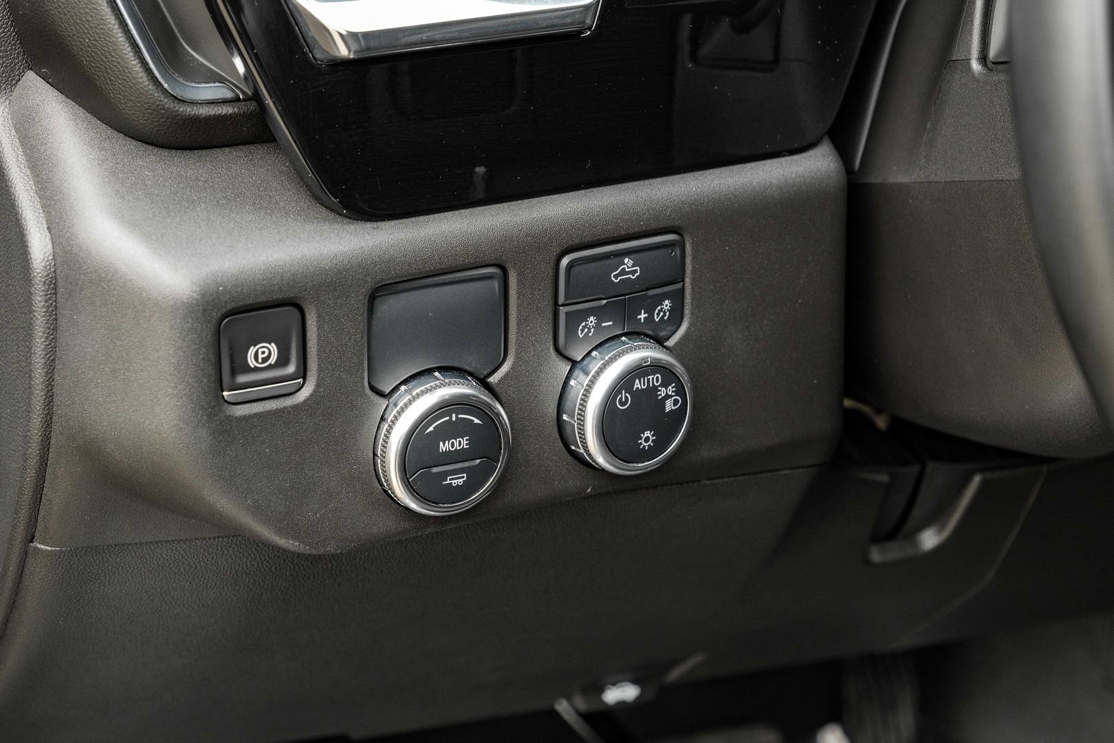 Used 2024 GMC Sierra 1500 SLE RWD image 29