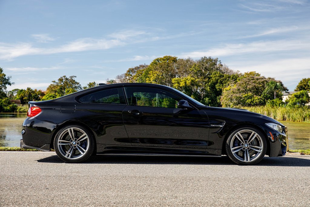 Used 2015 BMW M4 Coupe image 2