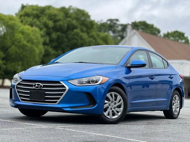 Used 2017 Hyundai Elantra SE w/ Cargo Package FWD image 1