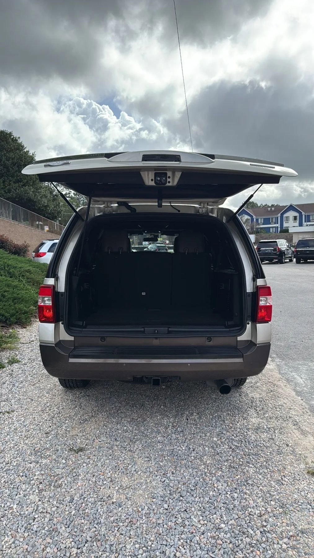 Used 2017 Ford Expedition EL King Ranch image 9