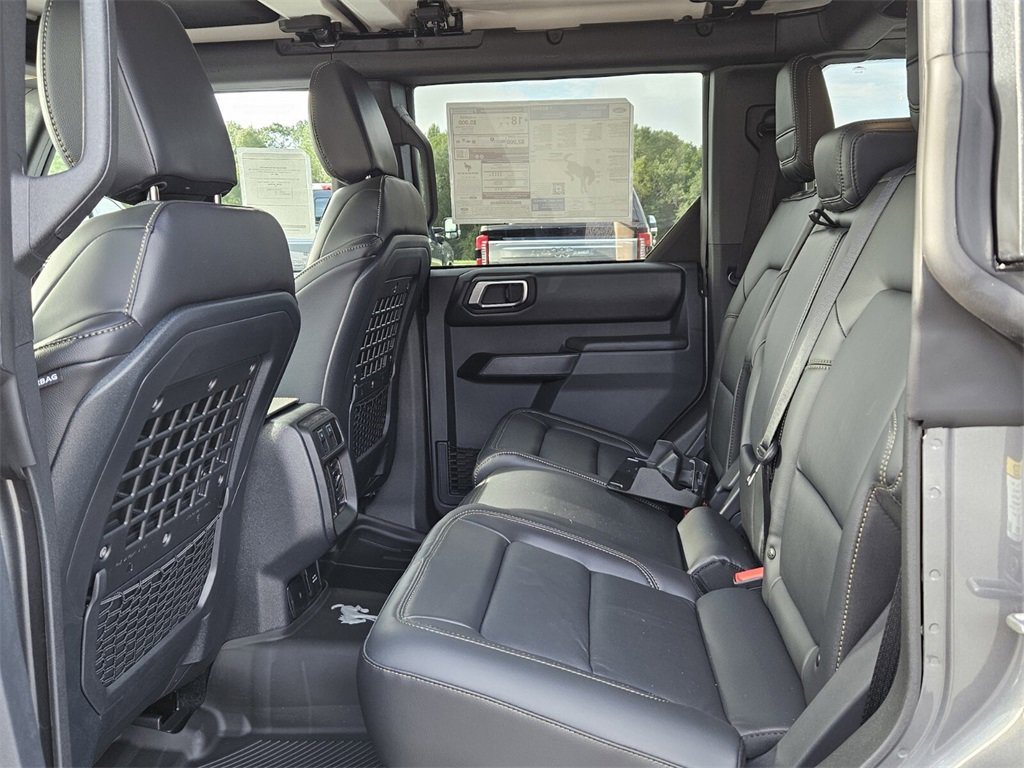 New 2025 Ford Bronco Badlands image 6