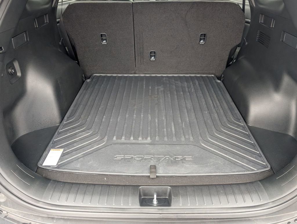 Used 2023 Kia Sportage X-Line w/ X-Line Premium Package image 19