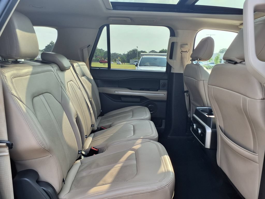 Used 2024 Ford Expedition Max Limited RWD image 24