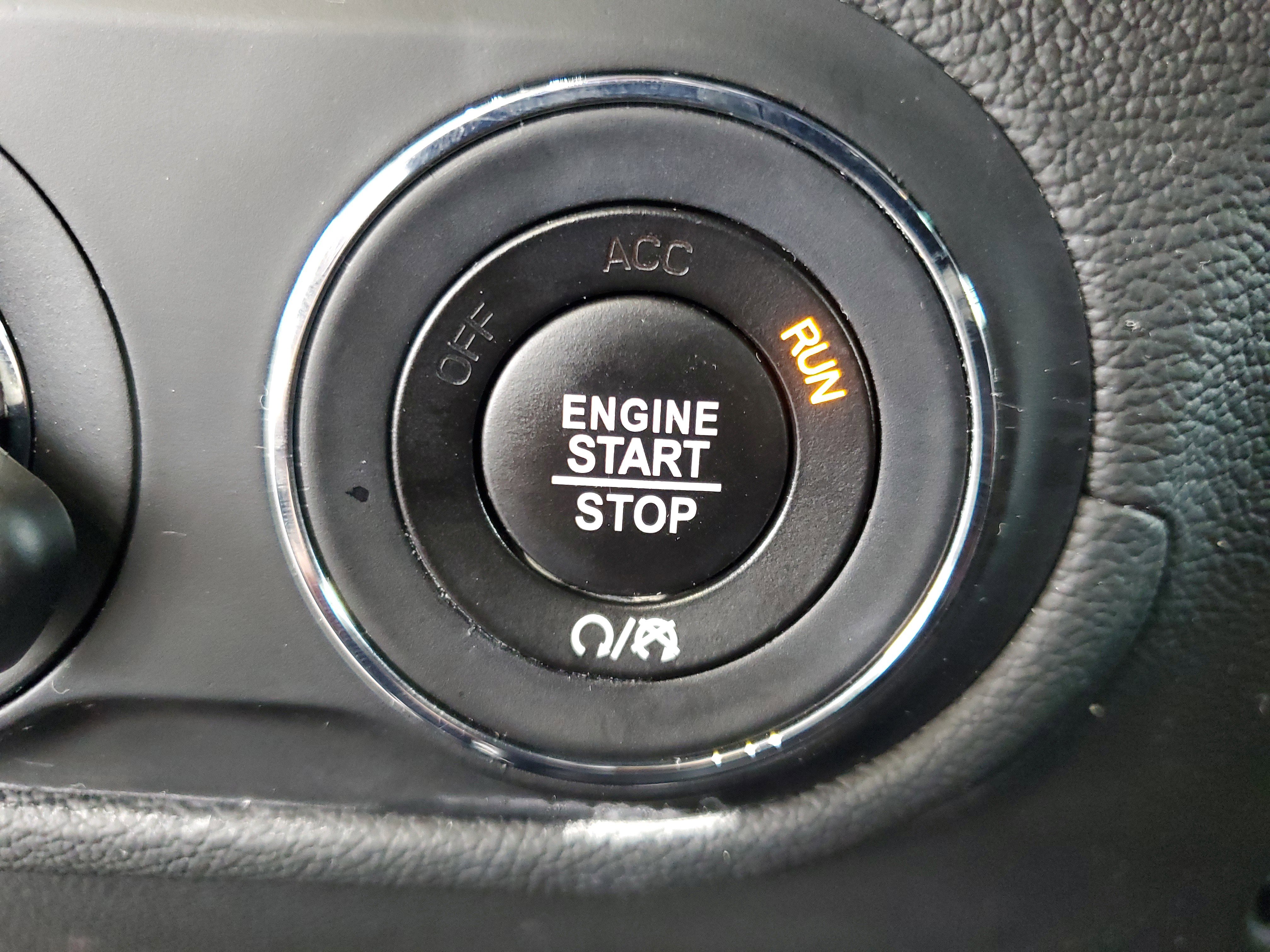 Used 2023 Maserati Levante GT image 30