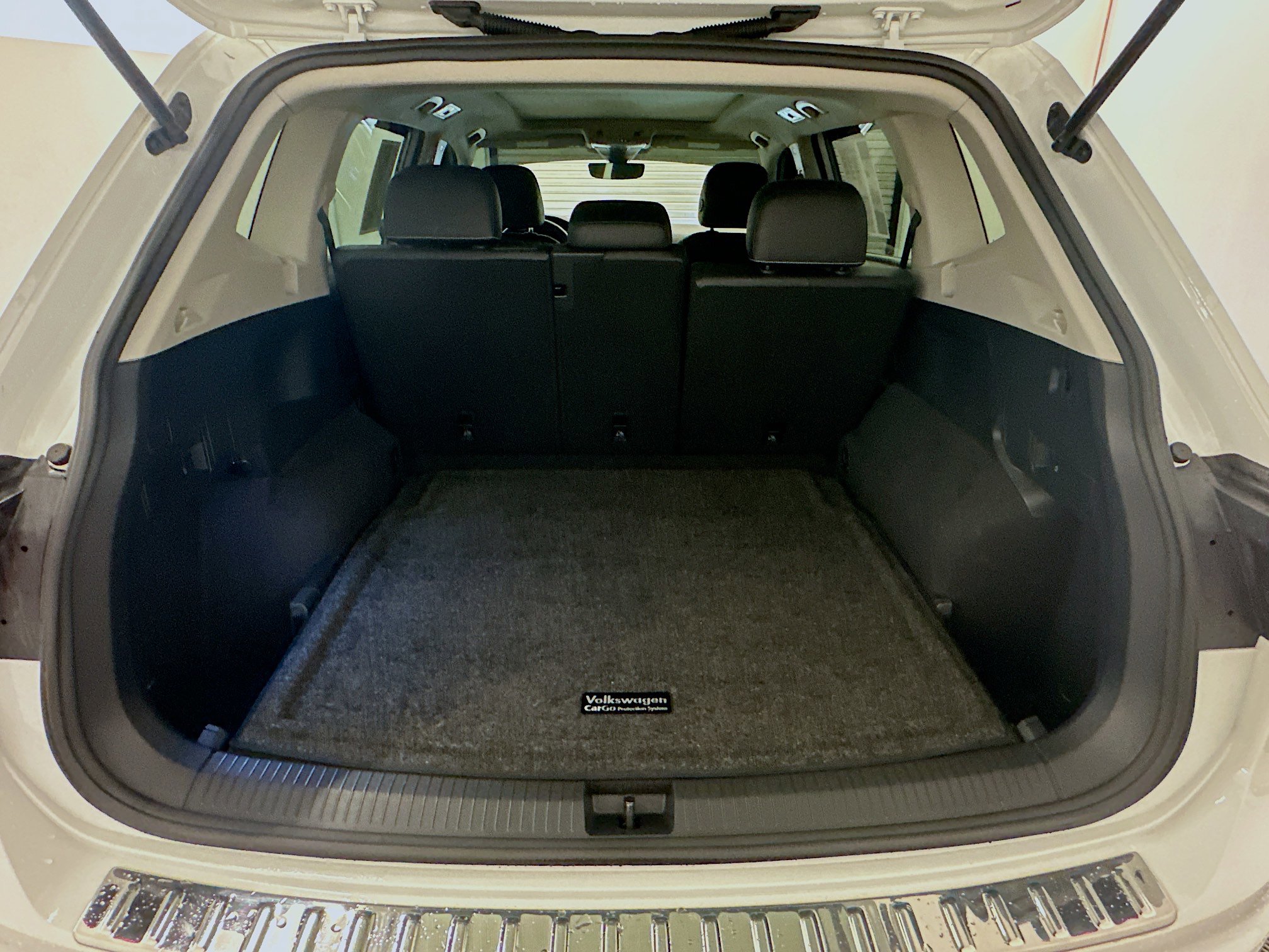 Used 2022 Volkswagen Tiguan SE image 31