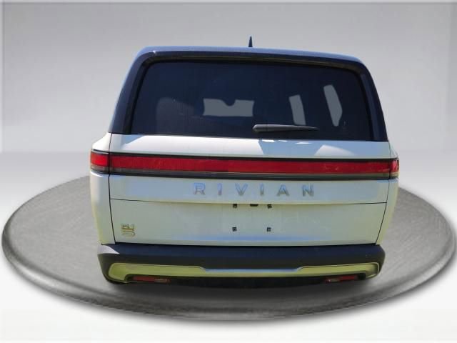 Used 2023 Rivian R1S Adventure image 7