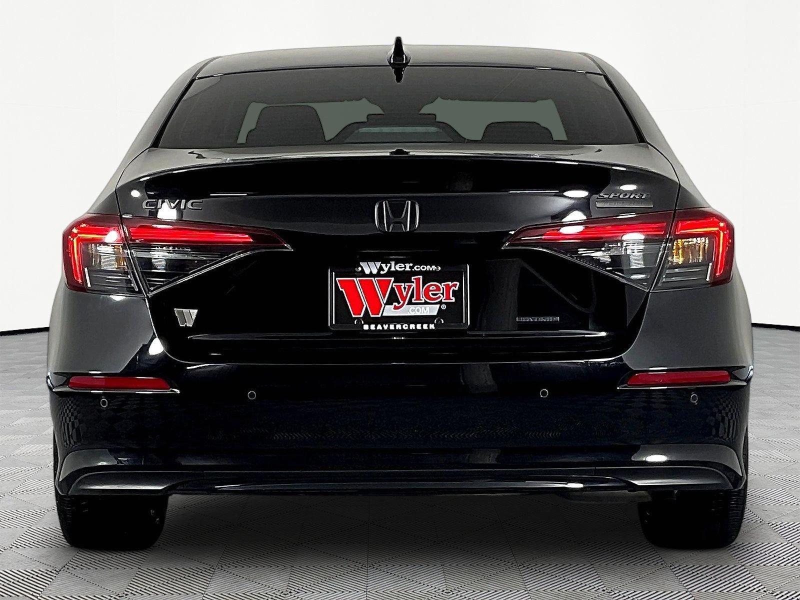 Used 2025 Honda Civic Sport image 5