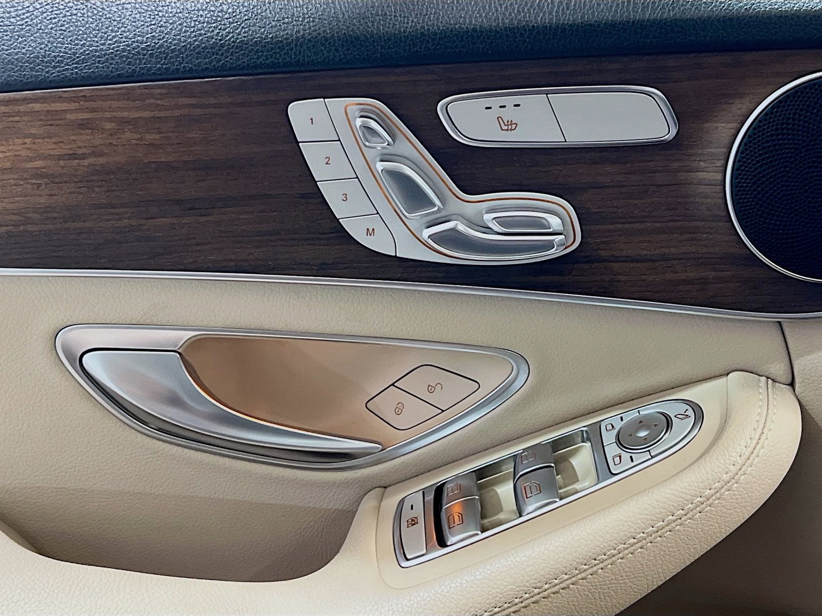 Used 2021 Mercedes-Benz C 300 Sedan image 13