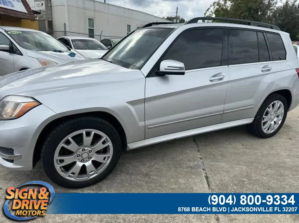 Used 2013 Mercedes-Benz GLK 350 4MATIC image 2