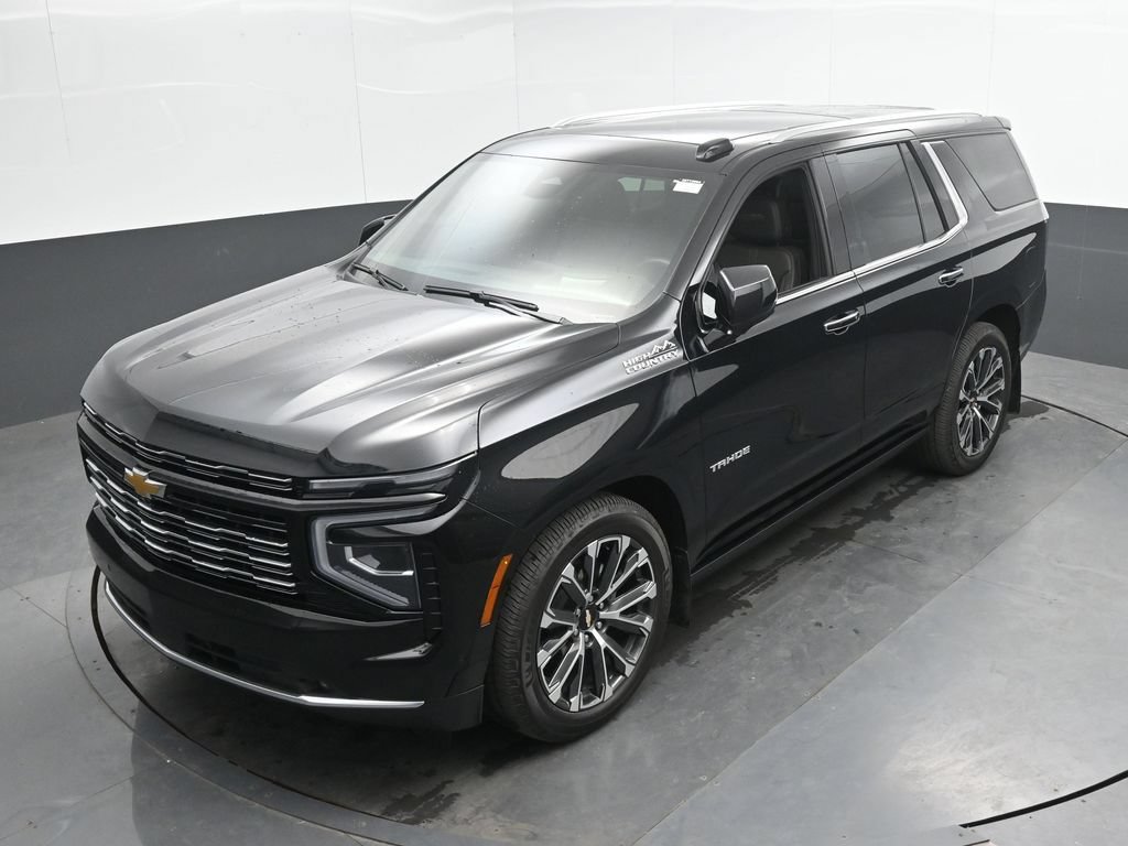 Used 2025 Chevrolet Tahoe High Country AWD/4WD image 37