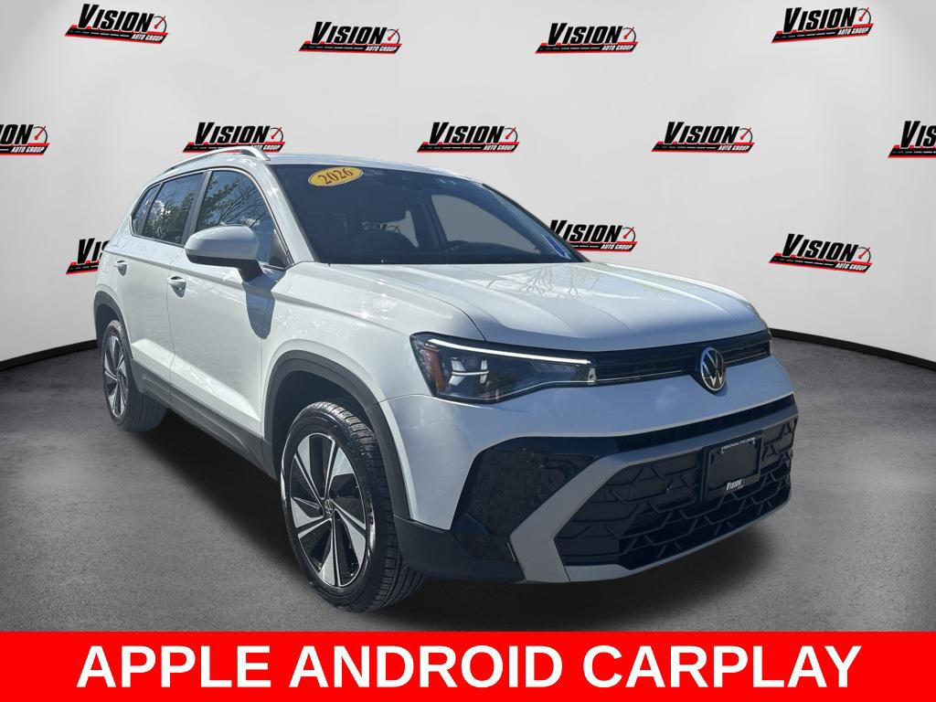 Used 2026 Volkswagen Taos SE AWD/4WD image 3
