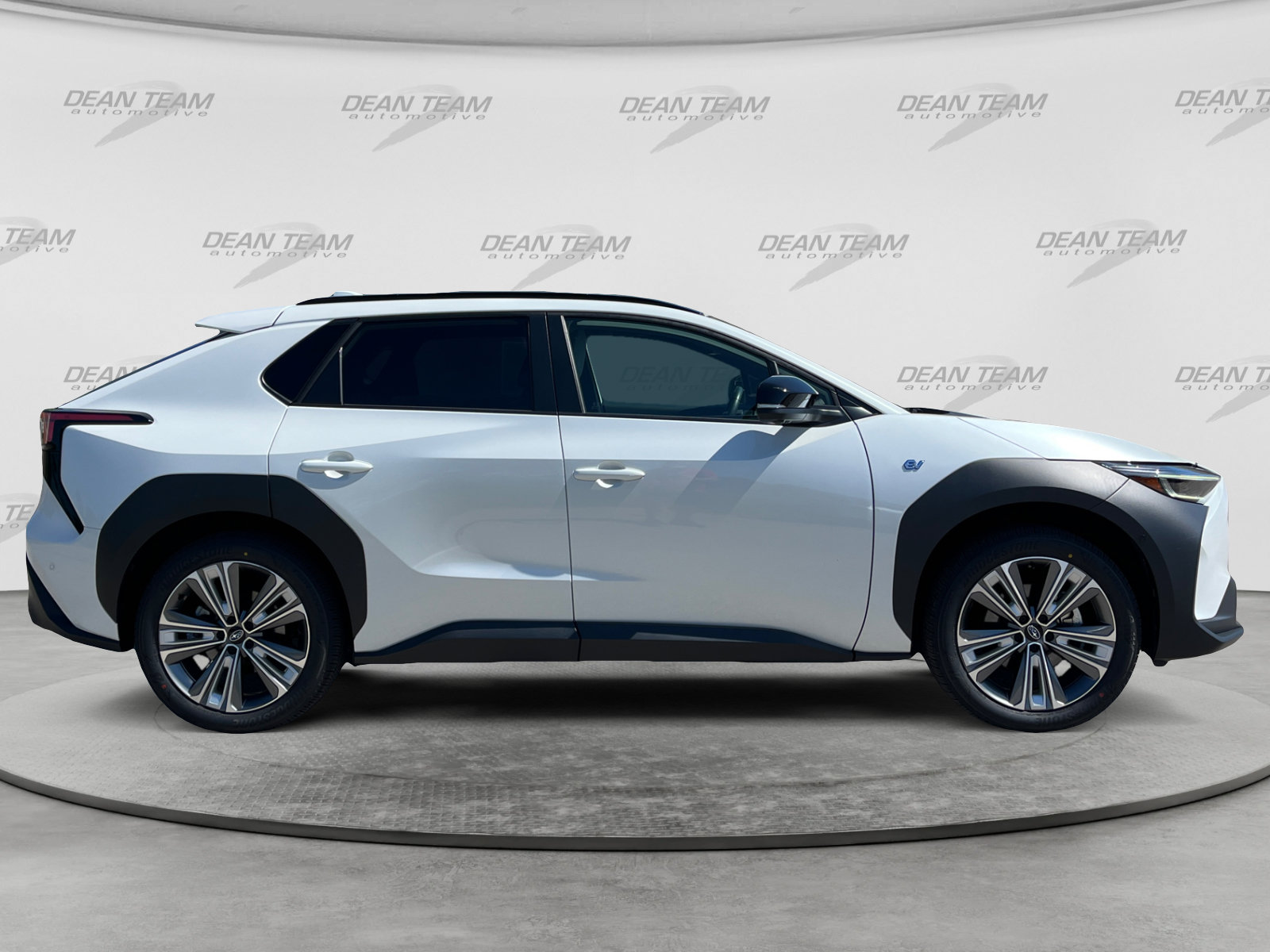 Used 2023 Subaru Solterra AWD image 10