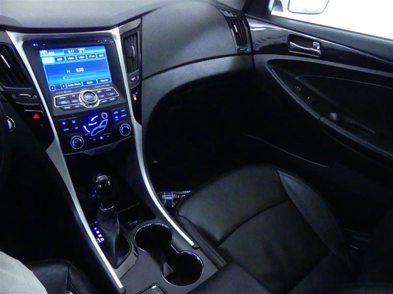 Used 2013 Hyundai Sonata Limited w/ Premium Pkg FWD image 12