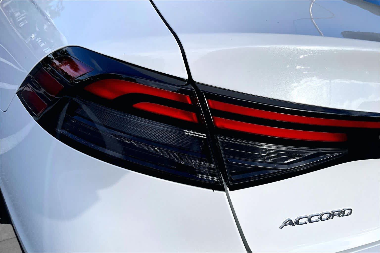 Used 2025 Honda Accord SE image 29