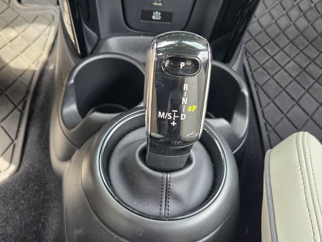 Used 2023 MINI Cooper S image 11