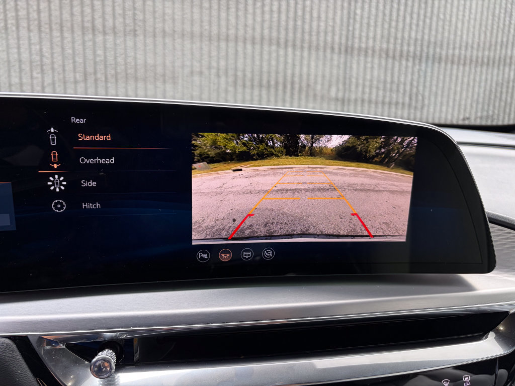 Used 2024 Cadillac Lyriq Sport AWD/4WD image 42