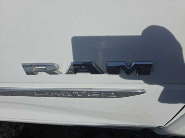 Used 2022 RAM 3500 Limited image 35