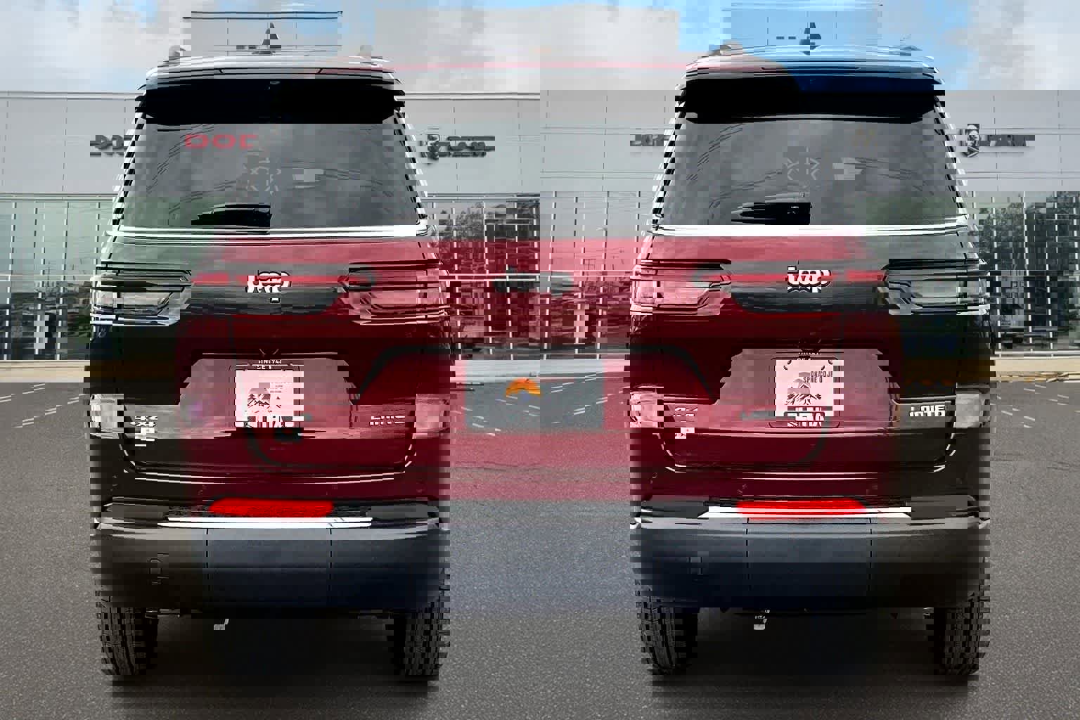 New 2025 Jeep Grand Cherokee L Limited w/ Luxury Tech Group II image 5