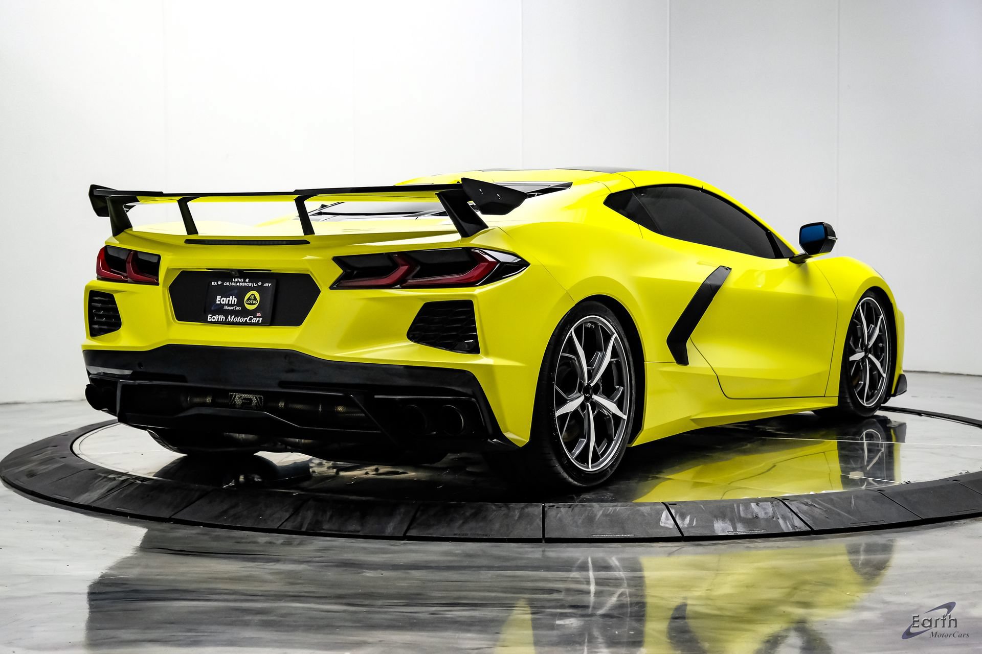 Used 2021 Chevrolet Corvette Stingray Premium Cpe w/ Z51 Performance Package RWD image 20