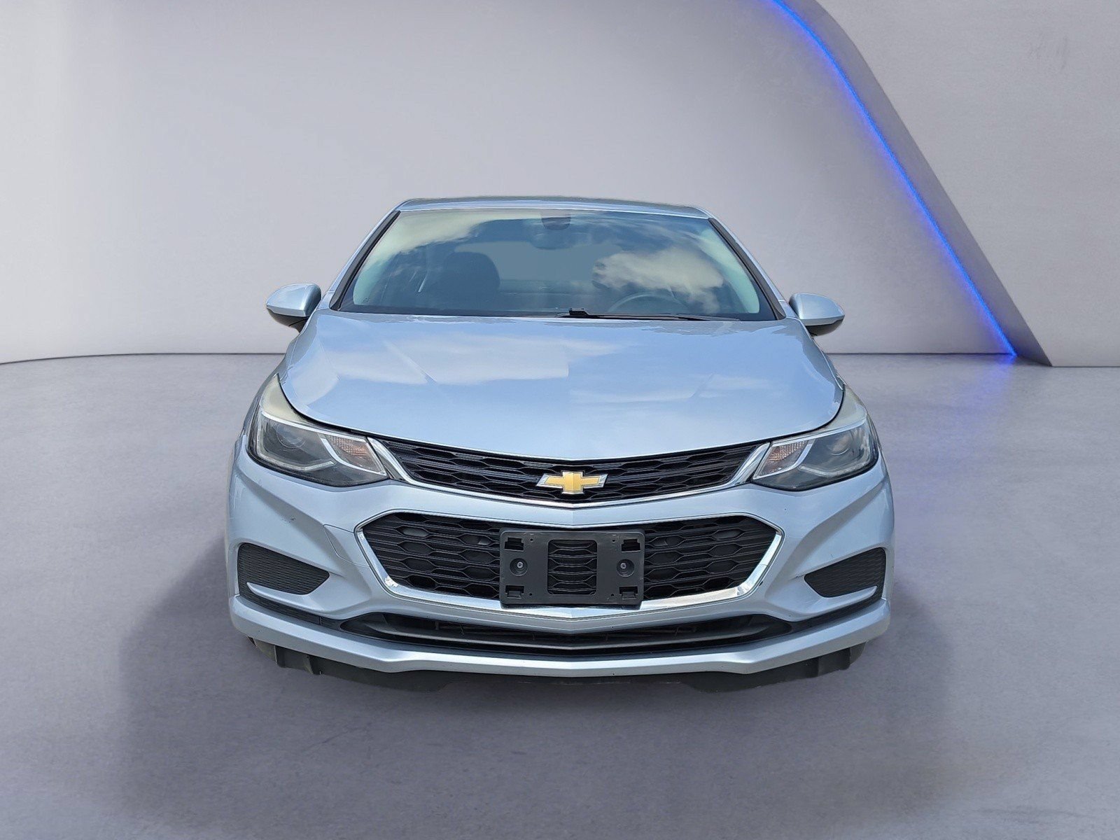 Used 2018 Chevrolet Cruze LT w/ Convenience Package FWD image 8