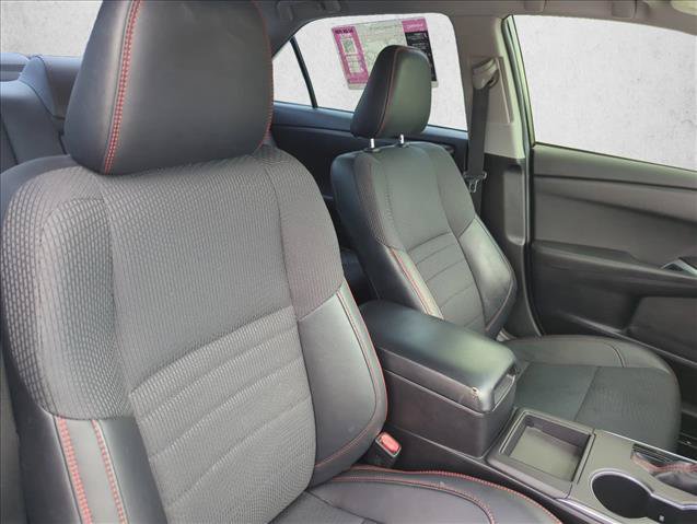 Used 2016 Toyota Camry SE w/ Moonroof Package FWD image 26