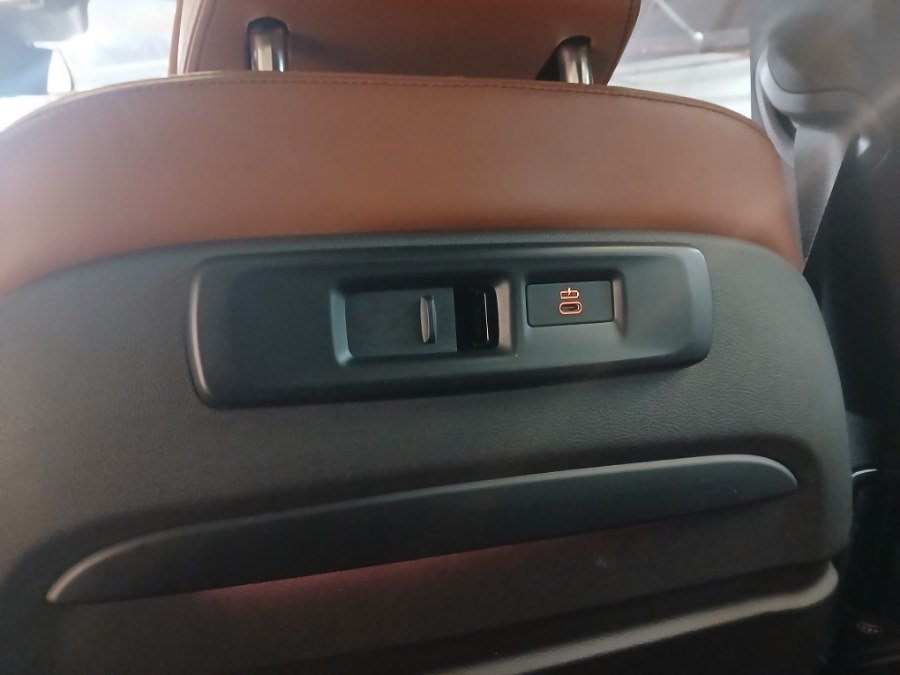 Used 2023 BMW X5 M50i w/ Executive Package AWD/4WD image 54