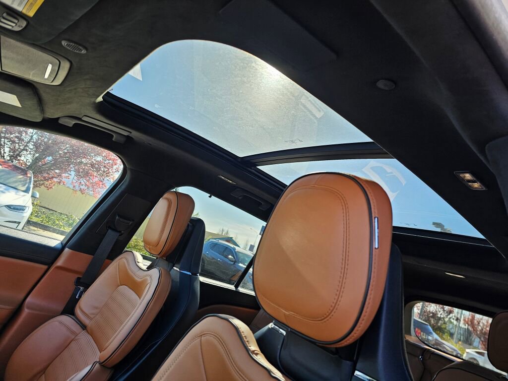 Used 2023 Lincoln Aviator Black Label Grand Touring w/ Class IV Trailer Tow Package image 29