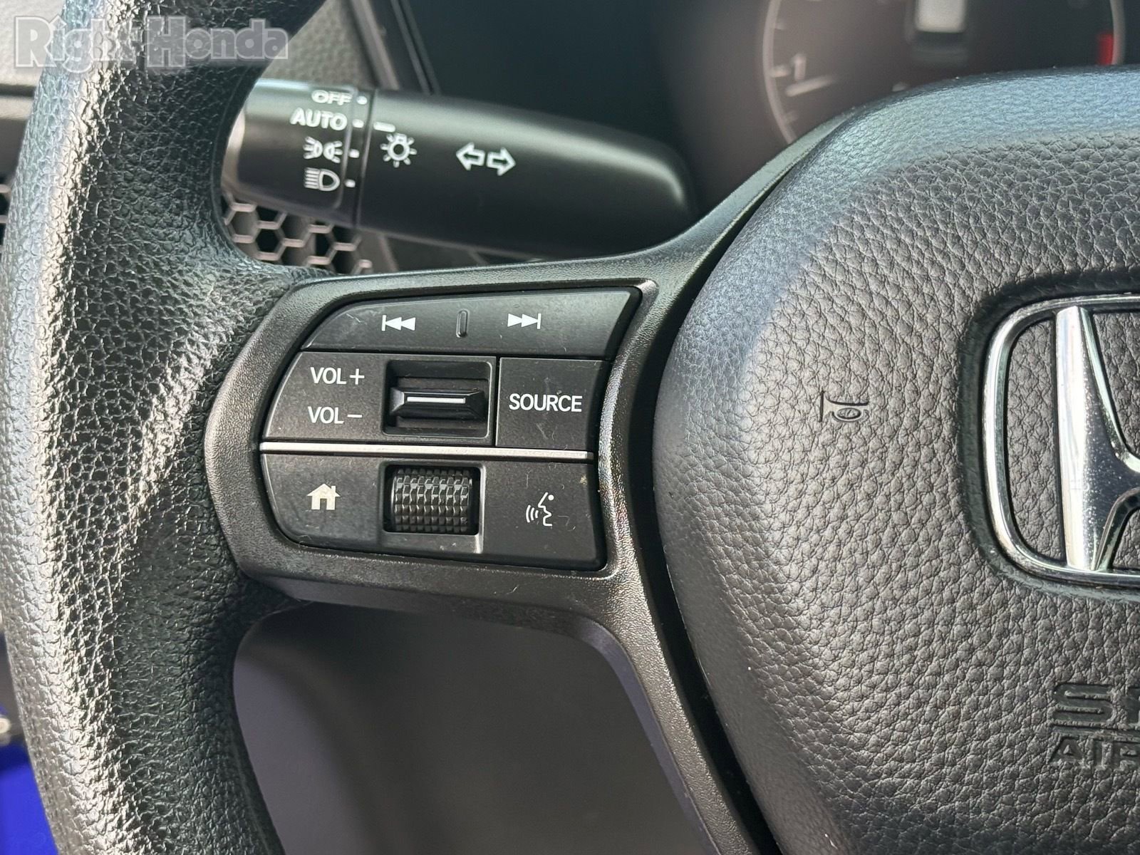 Used 2023 Honda CR-V EX image 17