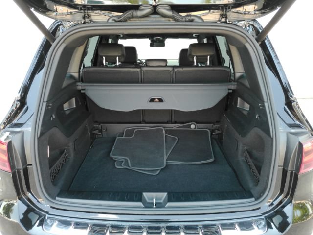 Used 2024 Mercedes-Benz GLB 250 w/ Exclusive Package image 27