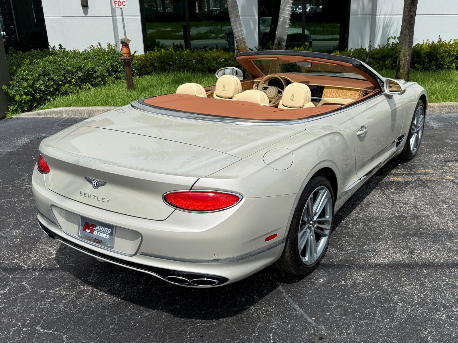 Used 2023 Bentley Continental GT Mulliner AWD/4WD image 23
