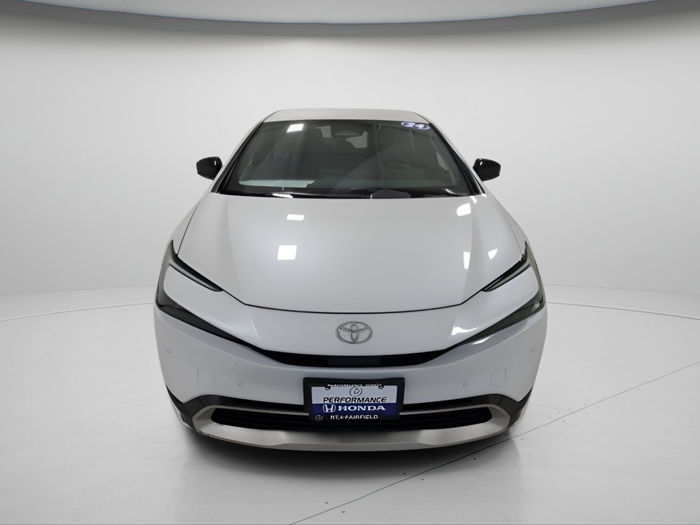 Used 2024 Toyota Prius Prime FWD image 2