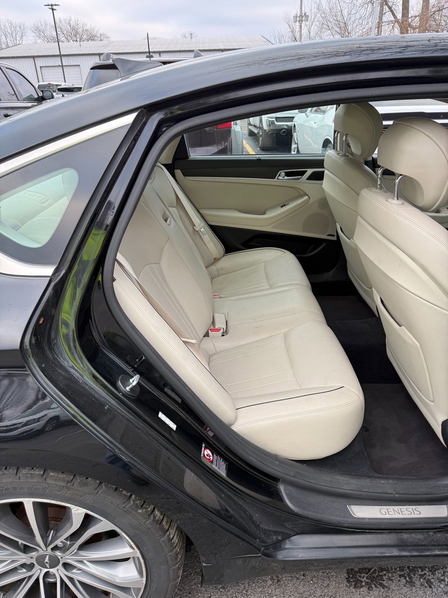 Used 2017 Genesis G80 3.8 w/ Option Group 03 image 6