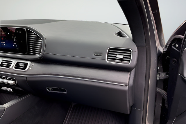Certified 2024 Mercedes-Benz GLS 450 4MATIC image 23