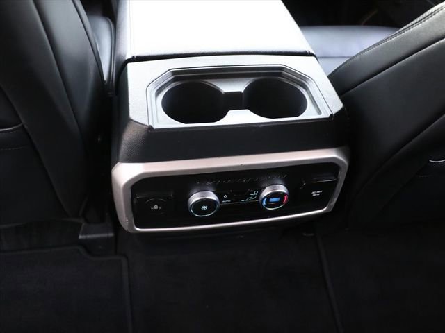 Used 2024 Ford Expedition XLT image 17