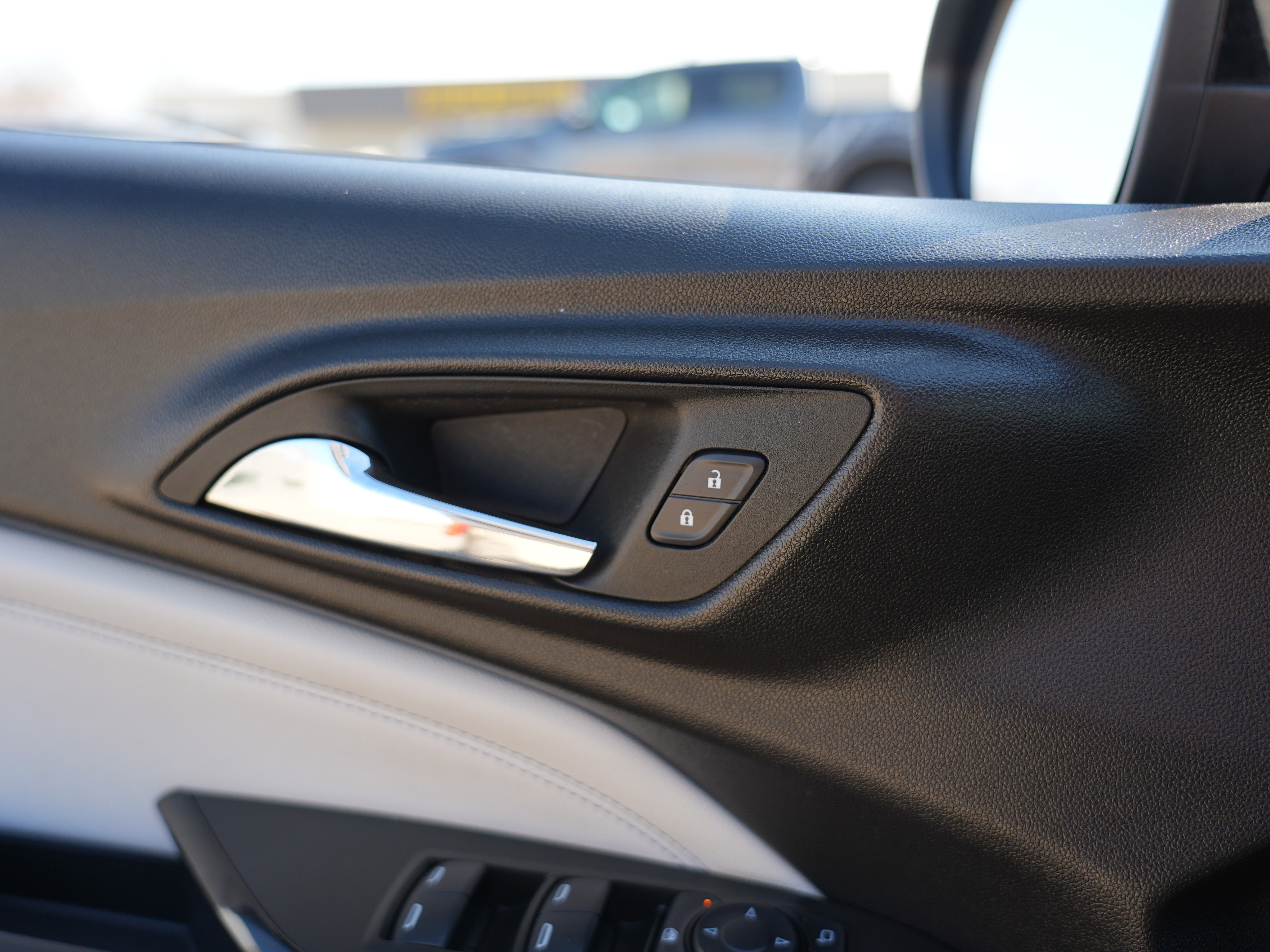 Used 2024 Chevrolet Trax LT w/ LT Convenience Package image 20