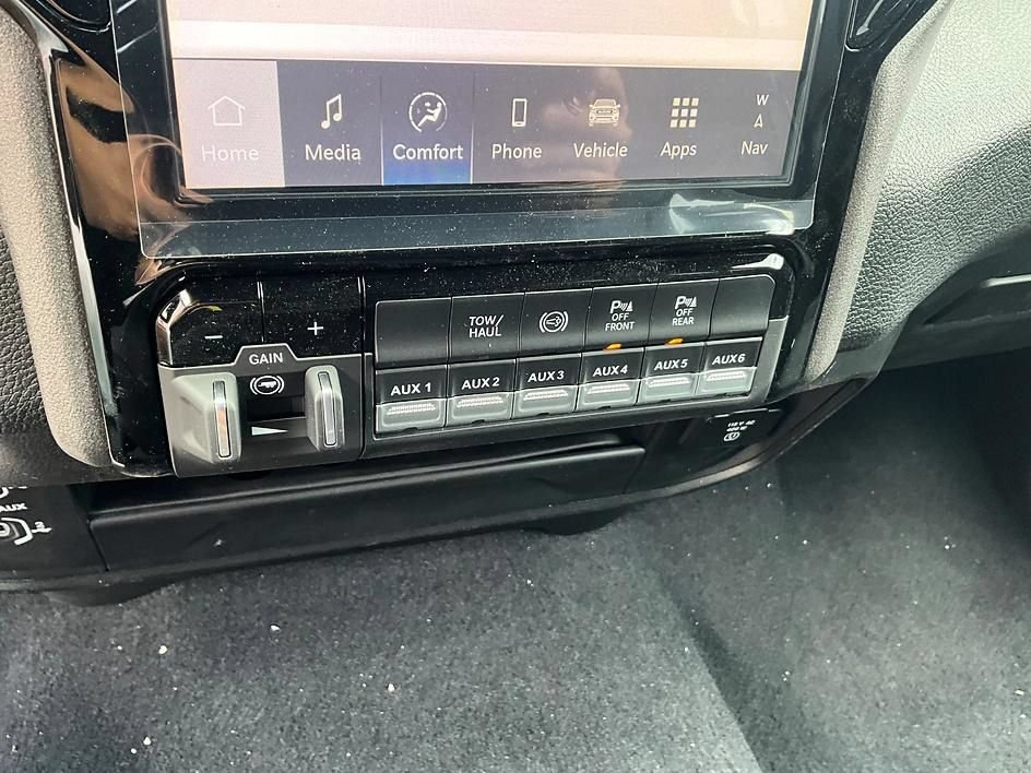 New 2026 RAM 2500 Warlock AWD/4WD image 24