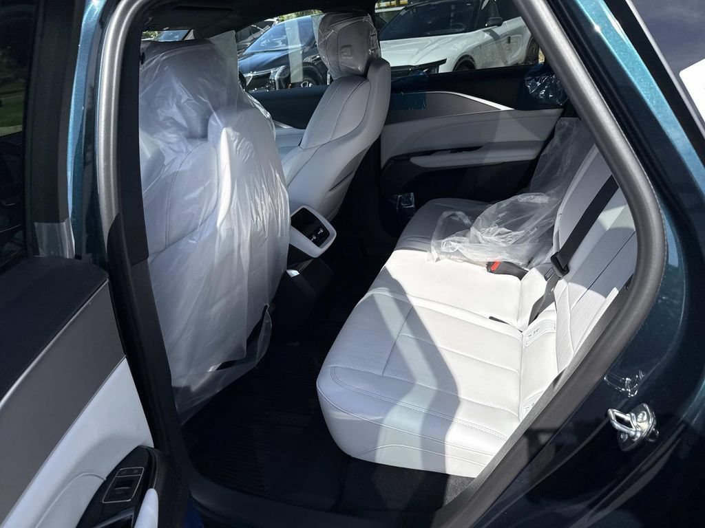 New 2027 Cadillac Lyriq Luxury RWD image 9