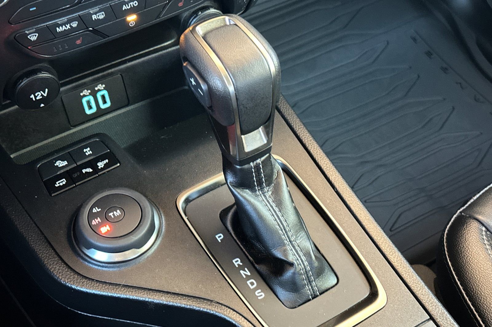 Used 2023 Ford Ranger Lariat w/ Equipment Group 501A High image 28